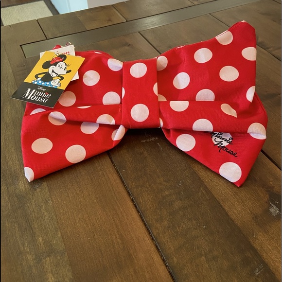 minnie mouse bow fanny pack